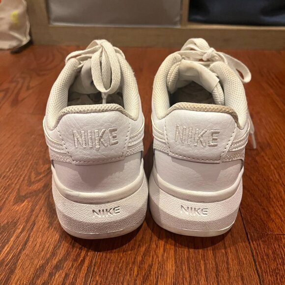 Women’s Nike Court Vision Alta Triple White Sneakers Size 7.5 Platform Shoes - Picture 5 of 5